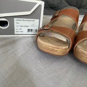 Women’s Dansko Leeann sandals